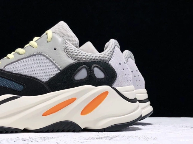 Adidas Runner Wave 700 B75571 Yeezy Boost 1112